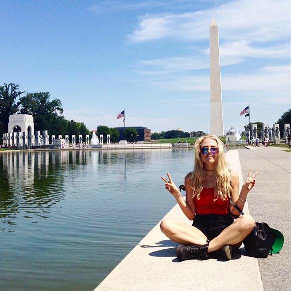 Meet your Posher, Dayna - Picture 1 of 1